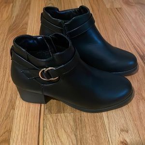 Ankle boots
